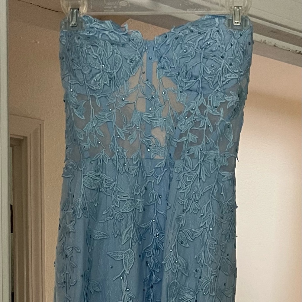 Chic Light Blue Lace Prom Dress